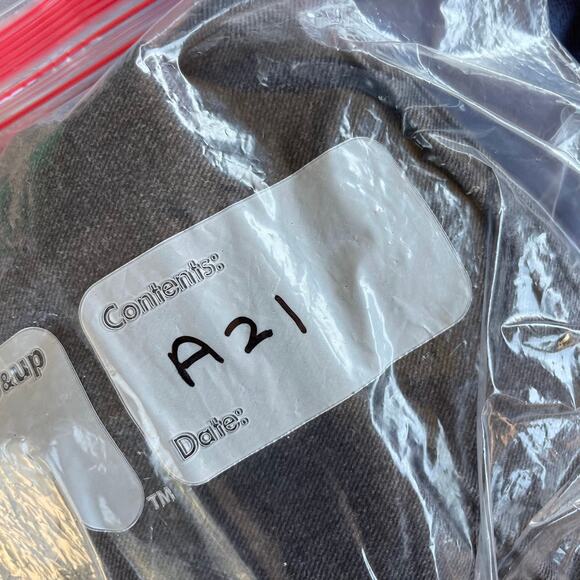 Express Black Mom Jeans Super High Rise - Size‎ 8 - Picture 11 of 11